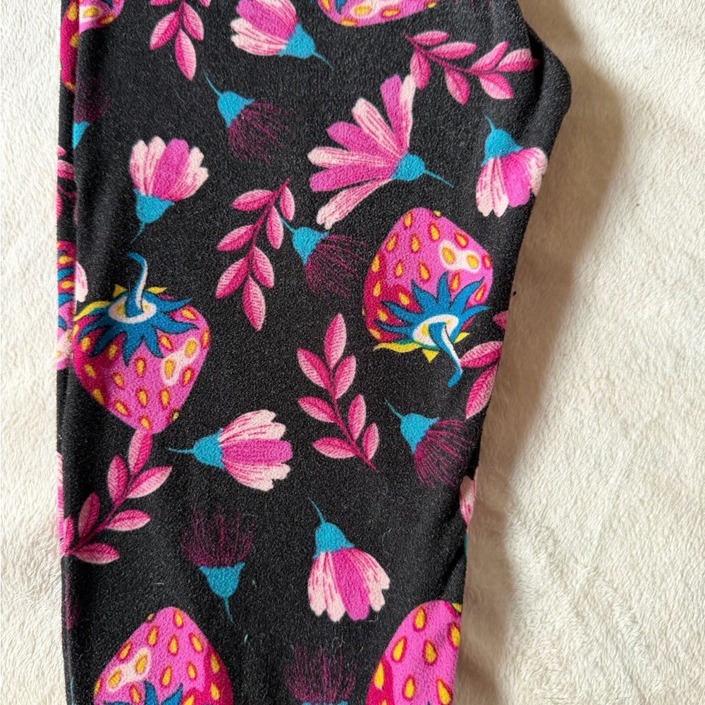 LuLaRoe Kids Leggings with Pink and Blue Strawberry Floral Print EUC
